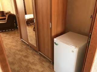 Пансионат Пансионат Парус Евпатория Однокомнатный номер "Стандарт"-5